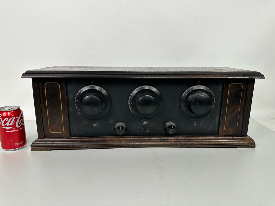 Rare Neo-Dyne Tube Receiver Radio A Product Of Steinway Radio Corporation Chicago Table Model With Hinged Lid 5 Tubes Not Tested 26W X 9D X 9H [Photo 2]
