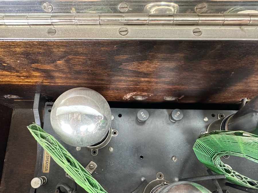 Rare Neo-Dyne Tube Receiver Radio A Product Of Steinway Radio Corporation Chicago Table Model With Hinged Lid 5 Tubes Not Tested 26W X 9D X 9H [Photo 13]