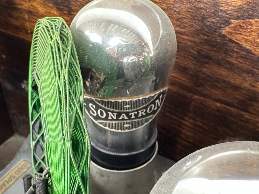 Rare Neo-Dyne Tube Receiver Radio A Product Of Steinway Radio Corporation Chicago Table Model With Hinged Lid 5 Tubes Not Tested 26W X 9D X 9H [Photo 11]