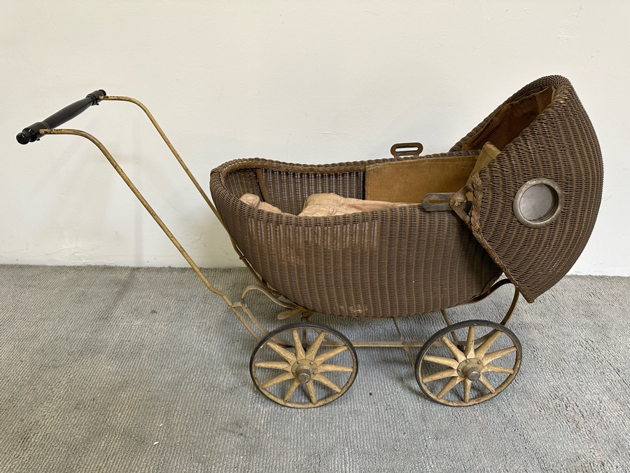 Vintage Kumfy-Kab Co Wicker Doll Carriage Buggy Made In La Porte, Indiana 44W X 17D X 29H  [Photo 2]
