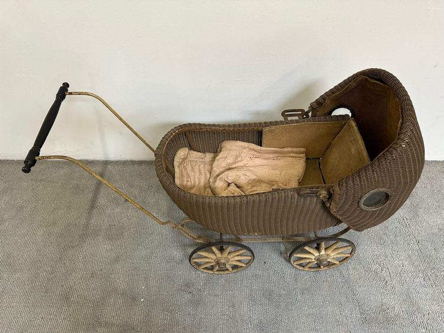 Vintage Kumfy-Kab Co Wicker Doll Carriage Buggy Made In La Porte, Indiana 44W X 17D X 29H  [Photo 6]