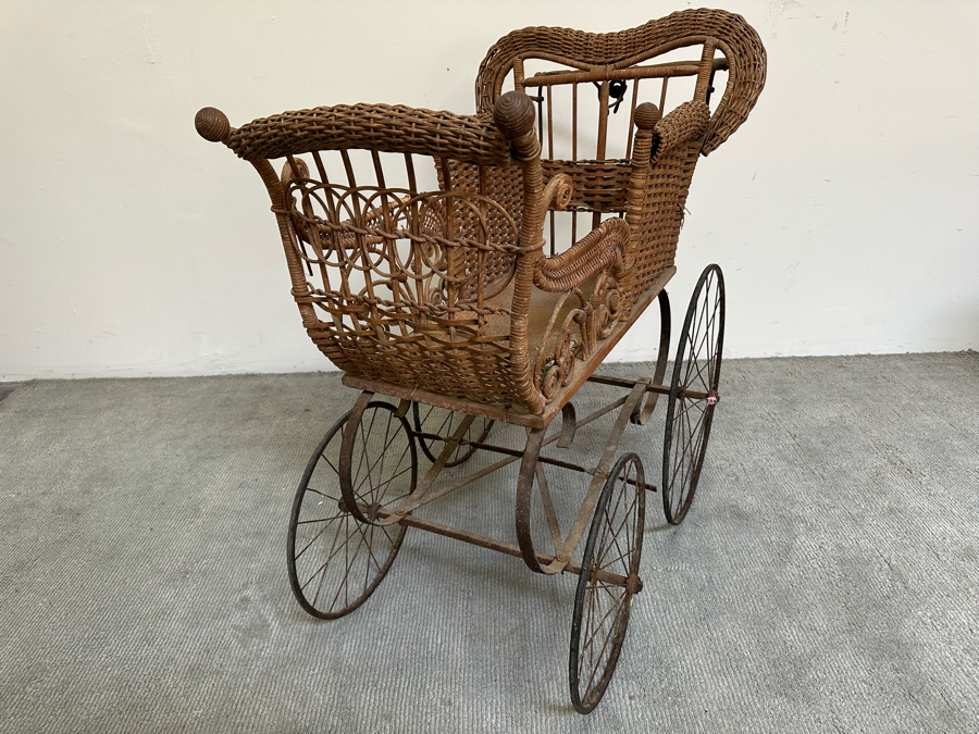Antique Victorian Wicker Baby Carriage Buggy Perambulator Pram 44W X 22D X 39H [Photo 15]