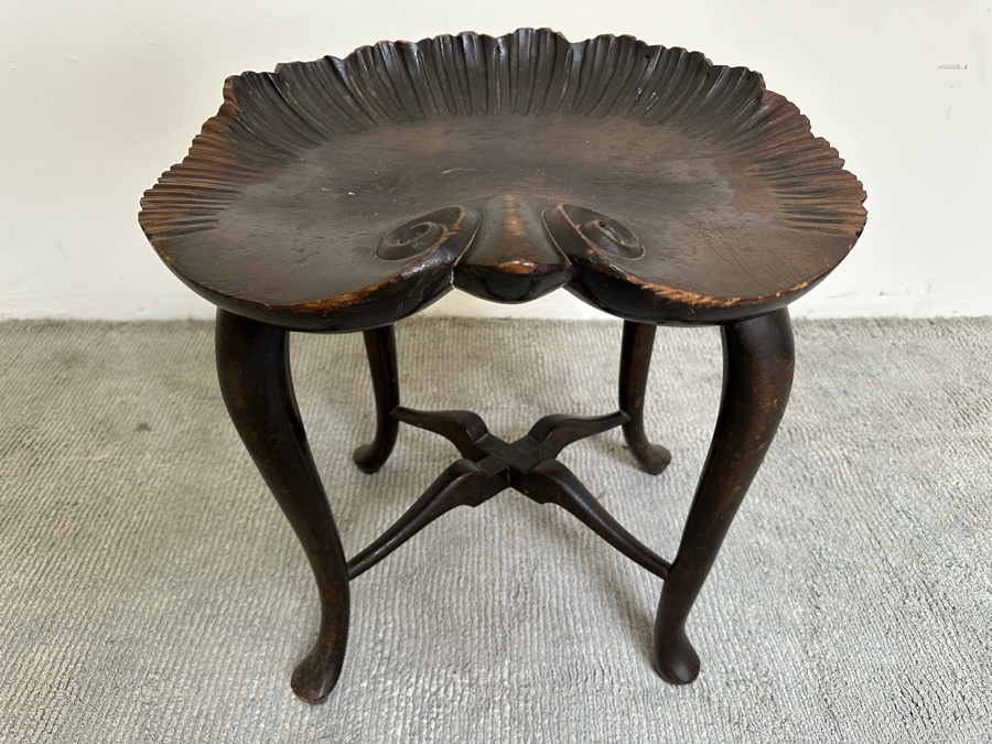 Antique Venetian Carved Wooden Shell Grotto Piano Stool (One Of The Legs Has Been Professionally Restored) 18W X 16D X 18.5H [Photo 4]
