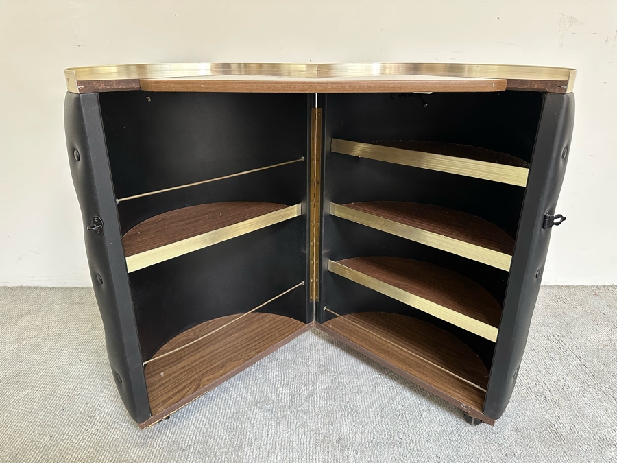 Vintage Retro Portable Round Barrel Bar With Casters Unfolds Into Bar With Shelving For Storage 40W X 20D - See Photos [Photo 10]