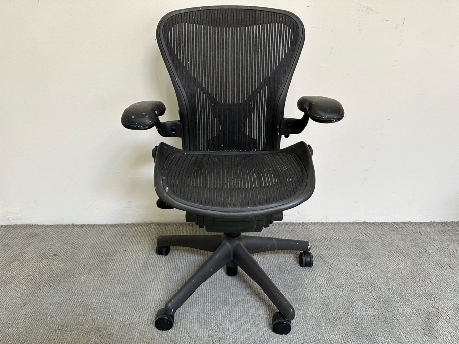 Aeron Chair By Herman Miller Ergonomic Chair Used Personally By The Artist Bonnie Lee Roth (See Photos For Paint Splatter) Retails $1,275 [Photo 3]