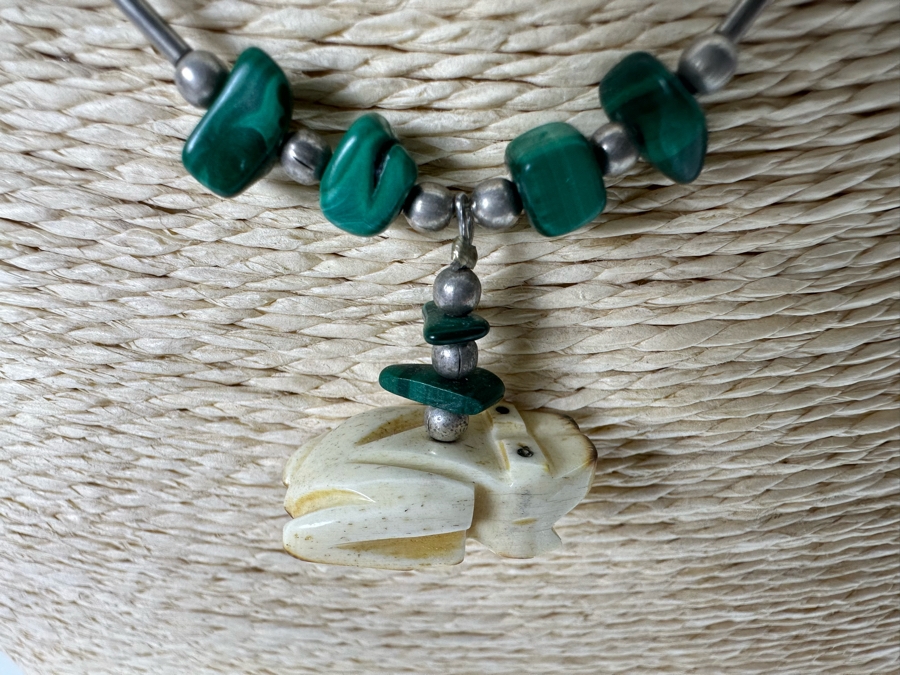 Sterling Silver Malachite Carved Fetish Pendant 16' Necklace 11.3g [Photo 4]