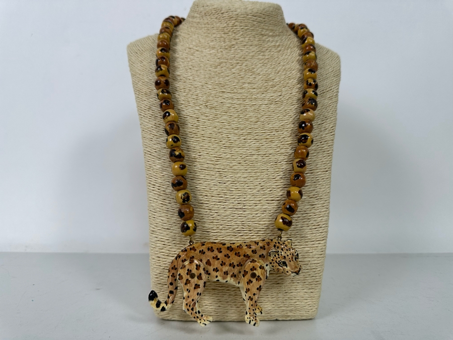 Articulating Leopard Pendant 24' Necklace [Photo 3]