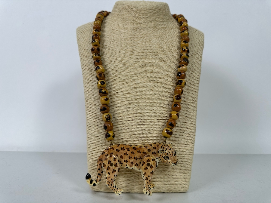 Articulating Leopard Pendant 24' Necklace [Photo 2]