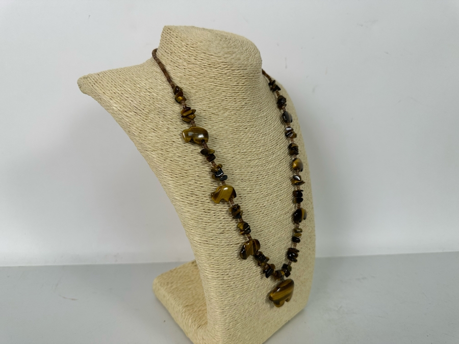 Vintage Tiger Eye Carved 22' Necklace With Bear And Buffalos And Matching Earrings [Photo 9]