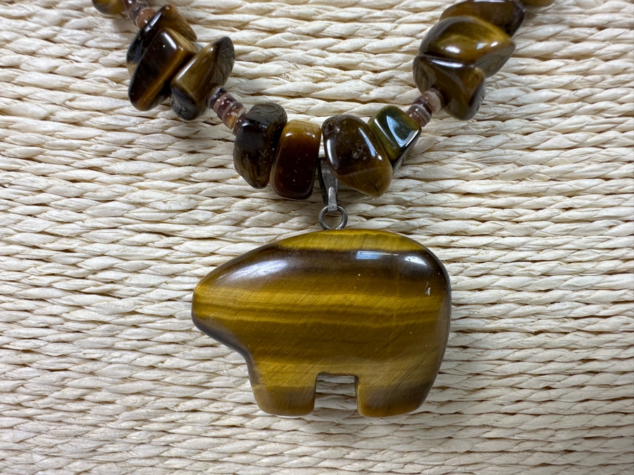 Vintage Tiger Eye Carved 22' Necklace With Bear And Buffalos And Matching Earrings [Photo 5]