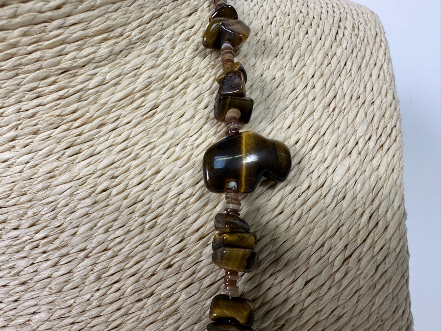Vintage Tiger Eye Carved 22' Necklace With Bear And Buffalos And Matching Earrings [Photo 8]