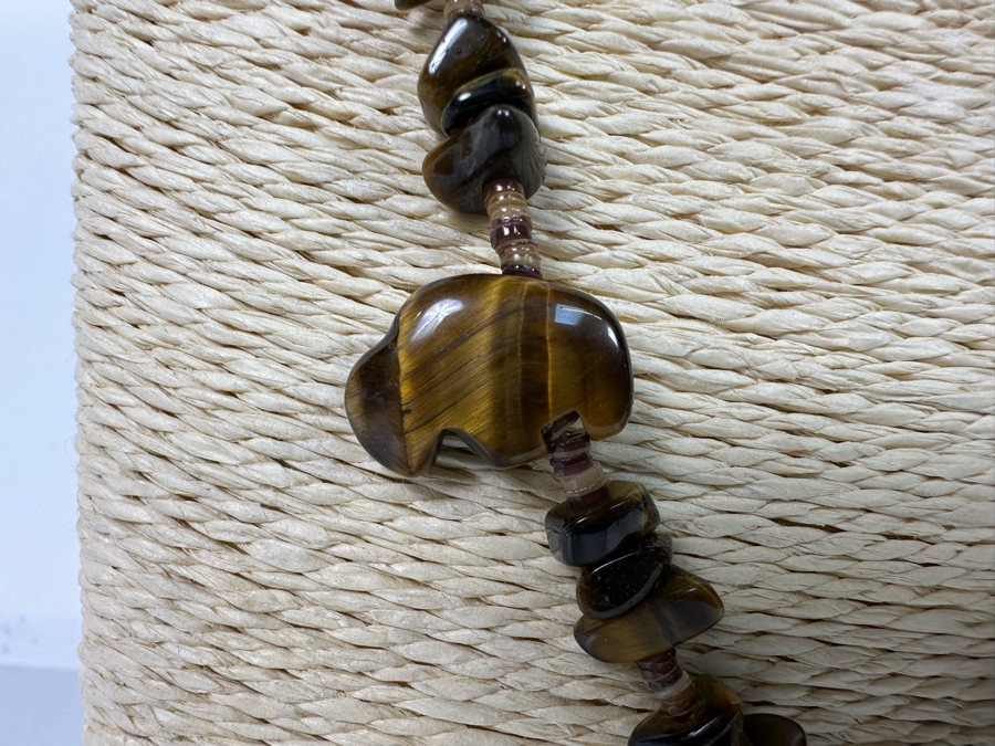 Vintage Tiger Eye Carved 22' Necklace With Bear And Buffalos And Matching Earrings [Photo 6]