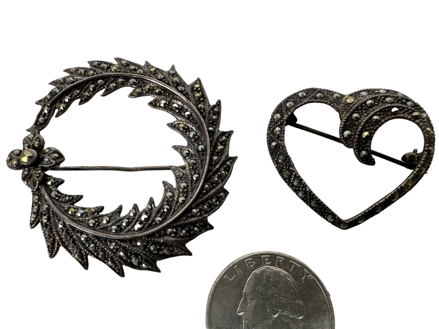 Pair Of Vintage Sterling Silver Marcasite Brooches Pins 15.7g [Photo 1]