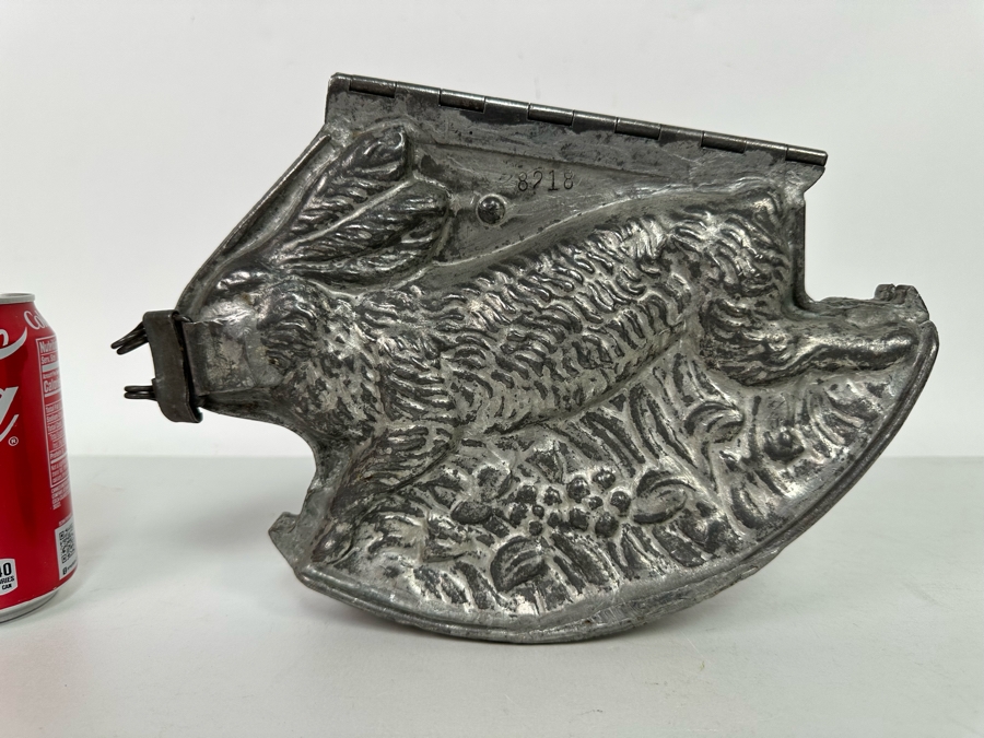 Vintage Easter Bunny Chocolate Mold 12 X 9 [Photo 4]