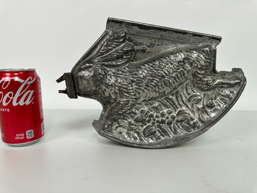 Vintage Easter Bunny Chocolate Mold 12 X 9 [Photo 2]