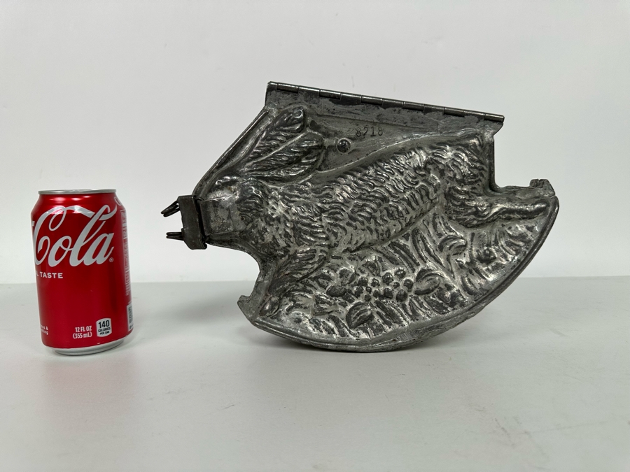 Vintage Easter Bunny Chocolate Mold 12 X 9 [Photo 3]