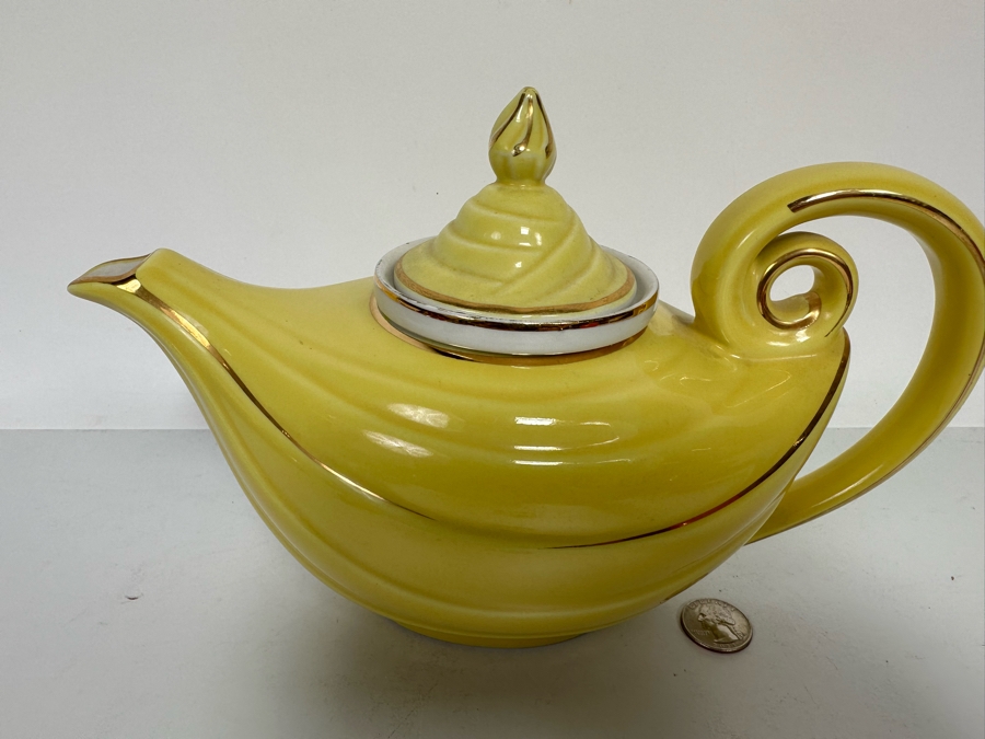 Vintage Hall USA Pottery Teapot 10.5W X 6.5H [Photo 4]