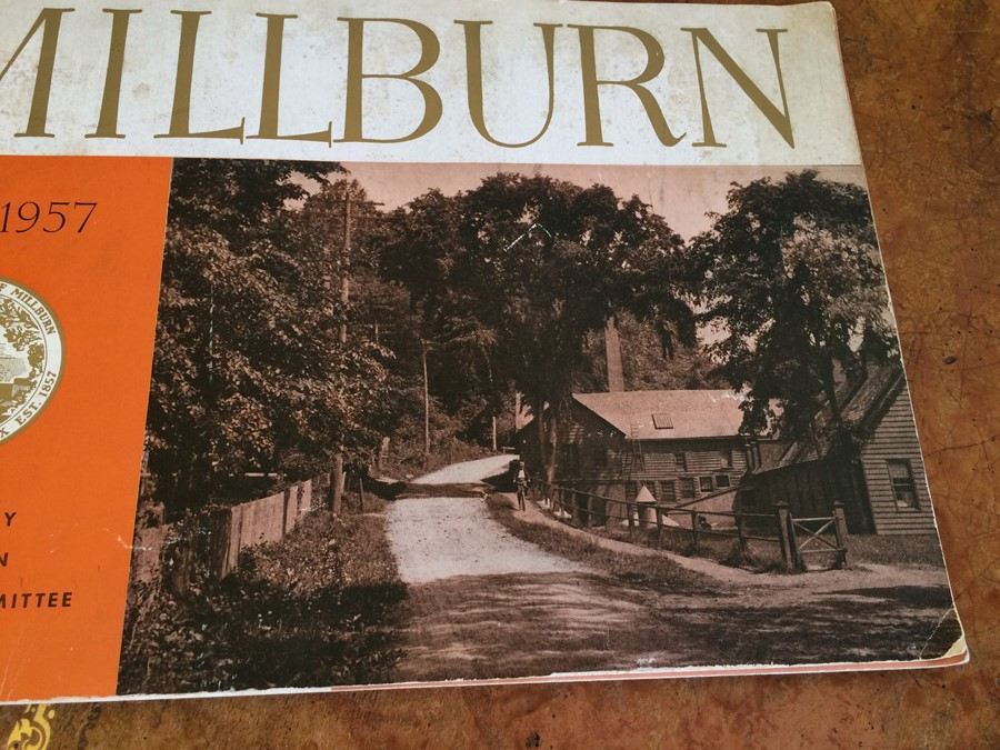 Interesting Lot with John Wayne Items [Photo 17]