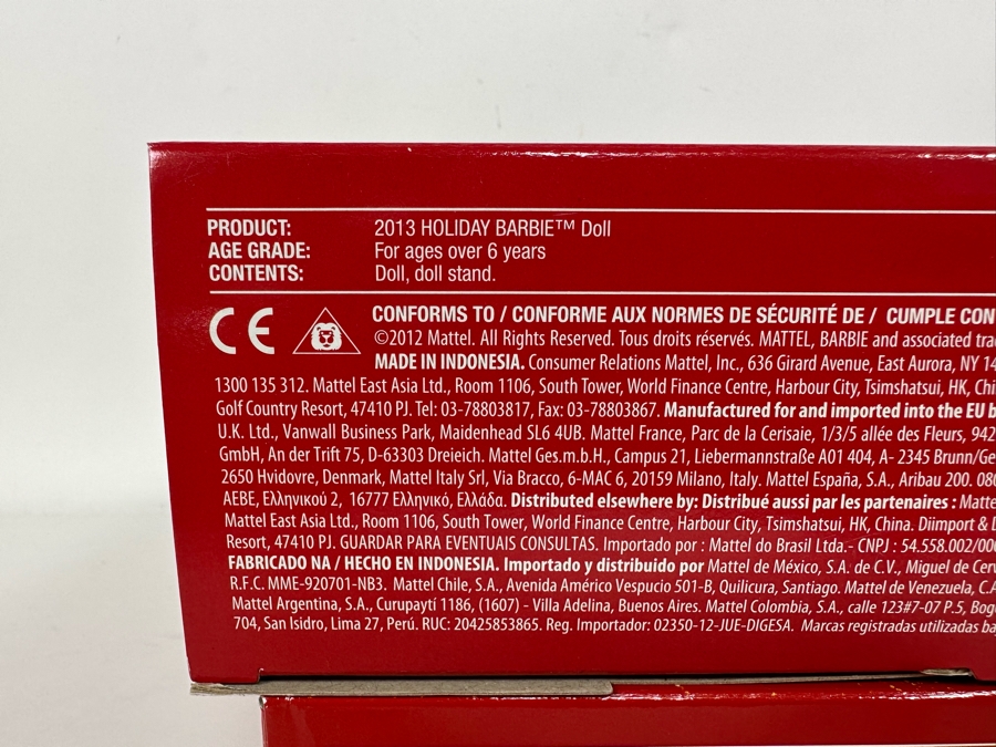 25th Anniversary 2013 Holiday Barbie And 2014 Holiday Barbie [Photo 12]