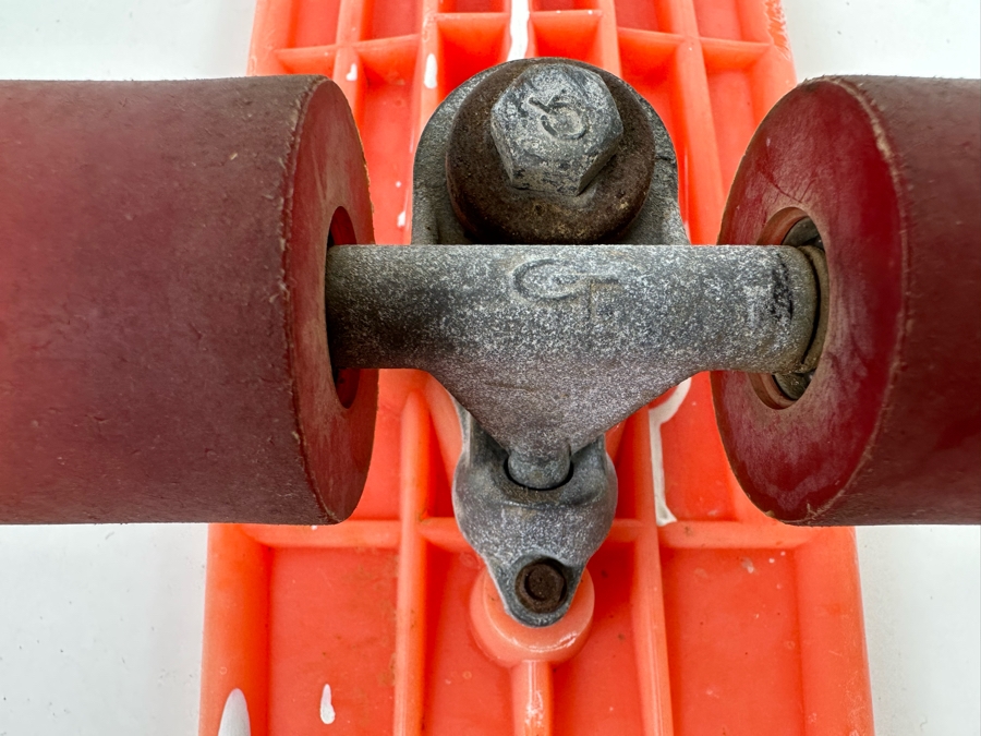 Vintage Grentec GT Coyote Skateboard 24L [Photo 8]