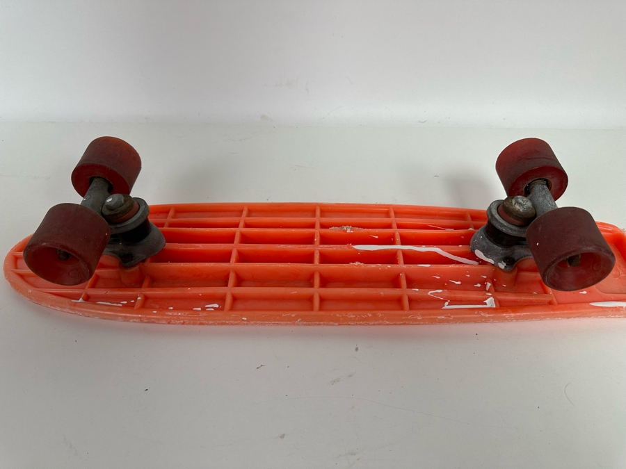 Vintage Grentec GT Coyote Skateboard 24L [Photo 6]