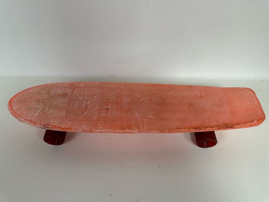 Vintage Grentec GT Coyote Skateboard 24L [Photo 3]