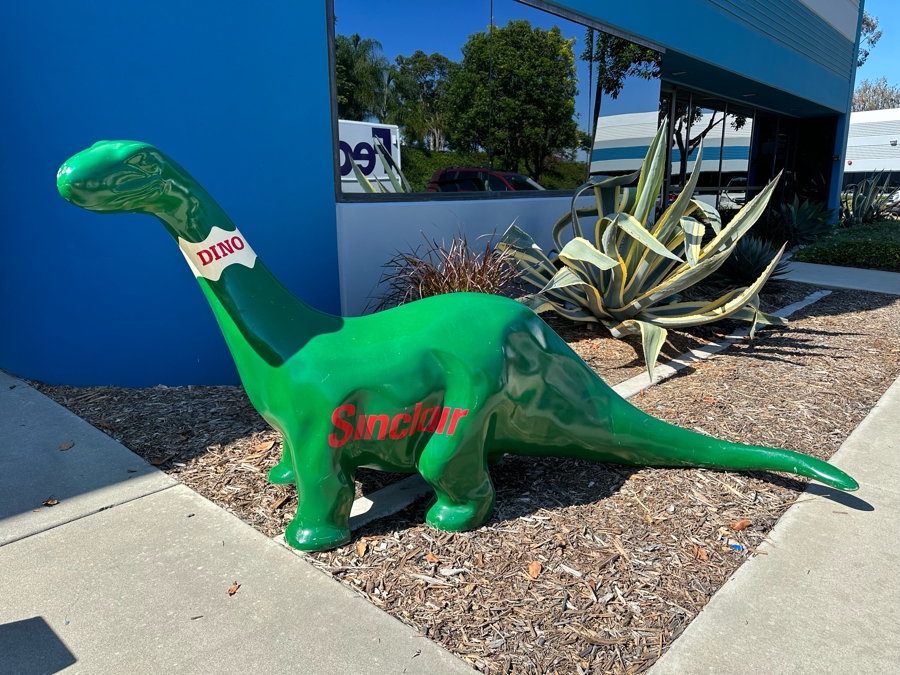 Sinclair Dino Dinosaur Gasoline Fiberglass Statue Automotive Man Cave Advertising Item 102'L X 24'W X 48'H [Photo 3]