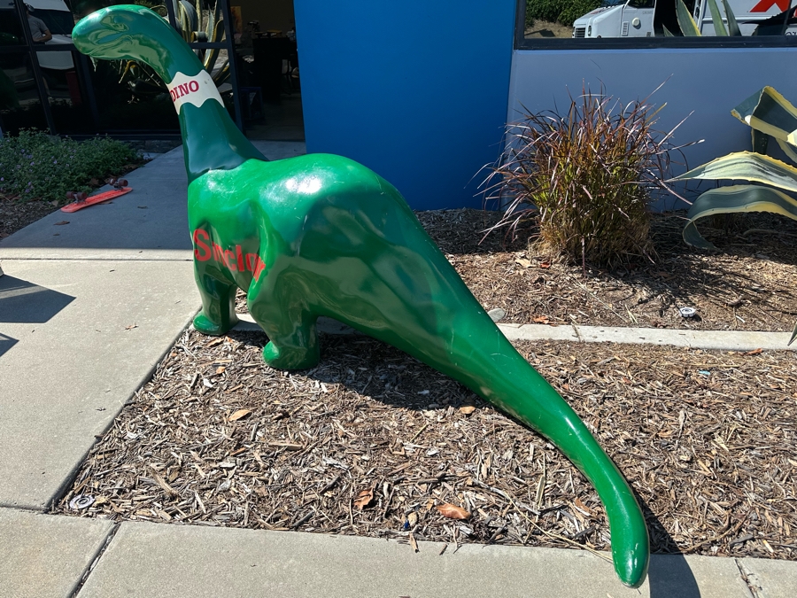 Sinclair Dino Dinosaur Gasoline Fiberglass Statue Automotive Man Cave Advertising Item 102'L X 24'W X 48'H [Photo 9]