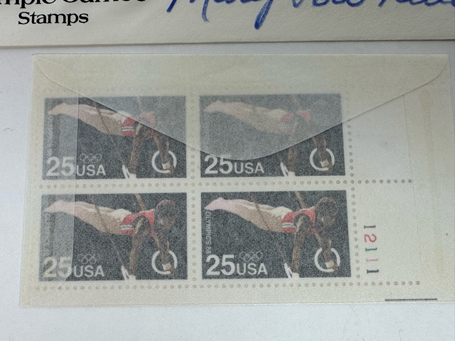 Signed Mary Lou Retton Olympic Gymnast First Day Cover 1972 And Mint Olympic Gymnast Stamps [Photo 9]
