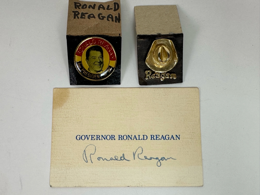 Vintage Hand Signed Ronald Reagan Governor Ronald Reagan Business Card 3.75 X 2.75 And Pair Of Vintage Reagan Pins [Photo 3]