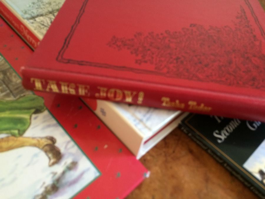 Holiday Book Lot [Photo 9]