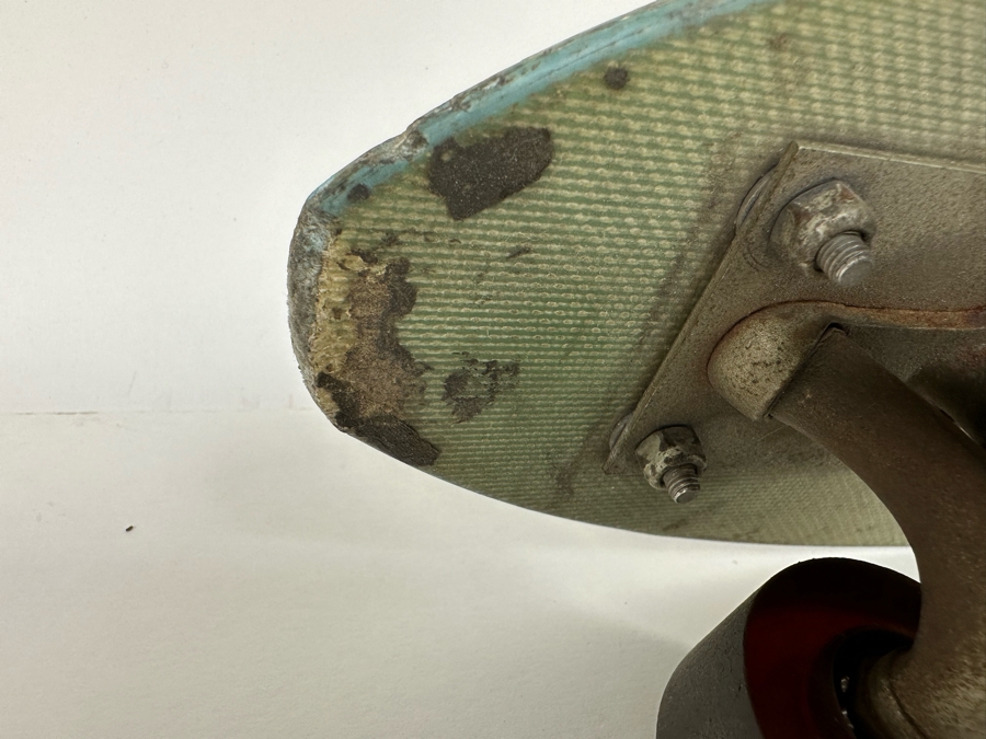 Vintage BAHNE Fiberglass Skateboard With Cadillac Wheels 26.5L [Photo 7]