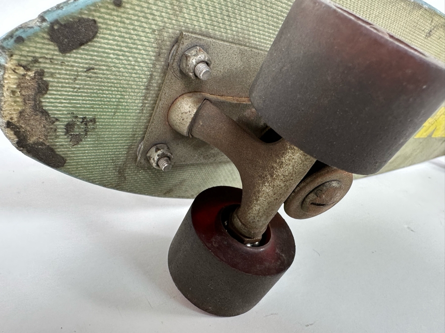 Vintage BAHNE Fiberglass Skateboard With Cadillac Wheels 26.5L [Photo 8]