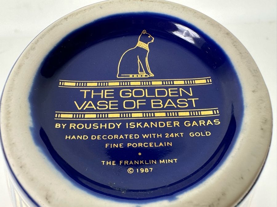 Vintage 1987 Franklin Mint 'The Golden Vase Of Bast' By Roushdy Iskander Garas Hand Decorated With 24K Gold Fine Porcelain Vase With Stand 8W X 10.5H [Photo 17]