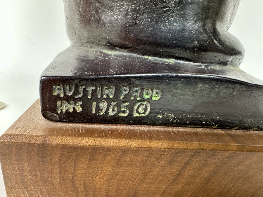 Vintage 1965 Austion Productions Egyptian Cat Goddess Bastet Sculpture 12H [Photo 8]