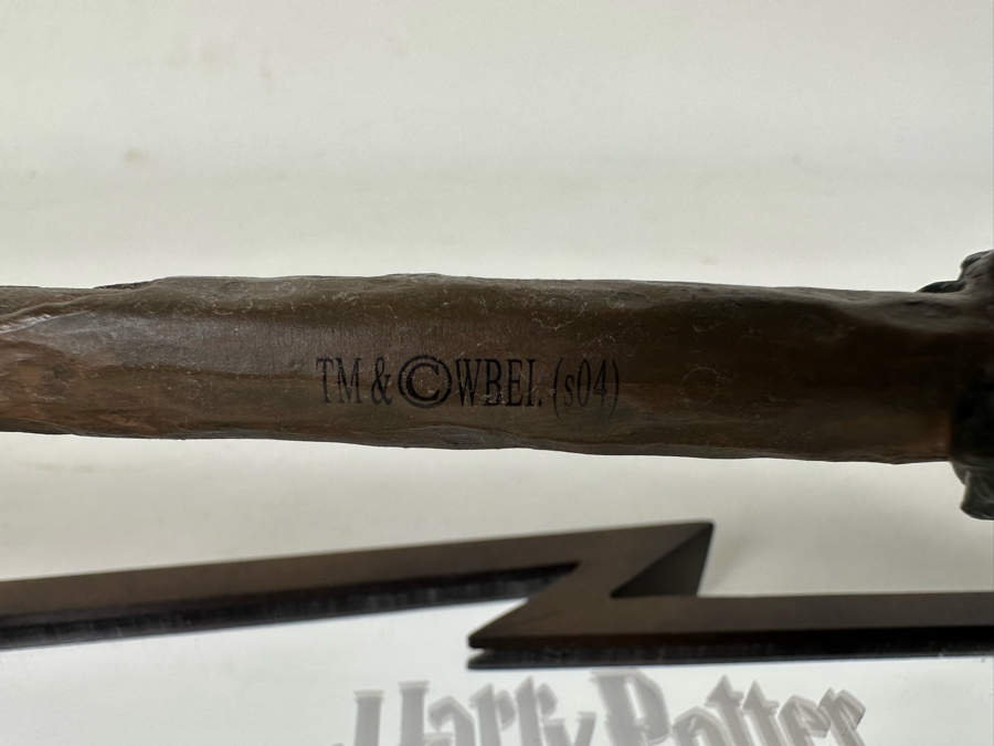 Harry Potter Movie Wand 14L And Harry Potter 1 Crown Coin [Photo 15]