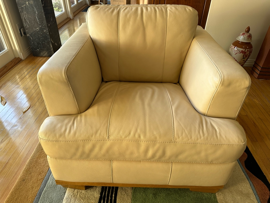 Pair Of Italian Leather Armchairs [Photo 16]