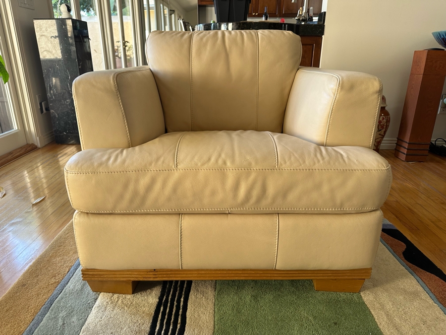 Pair Of Italian Leather Armchairs [Photo 13]