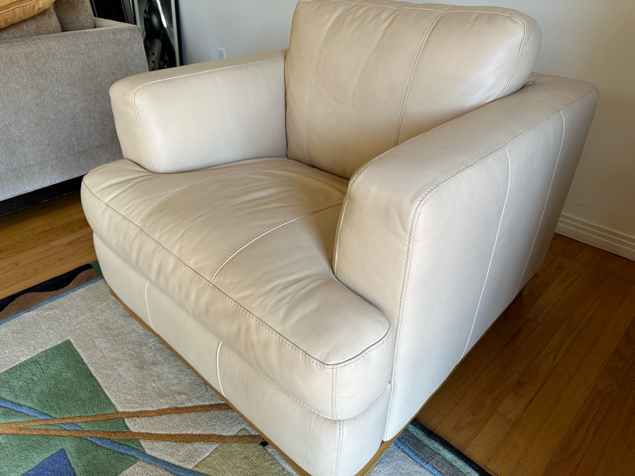 Pair Of Italian Leather Armchairs [Photo 3]