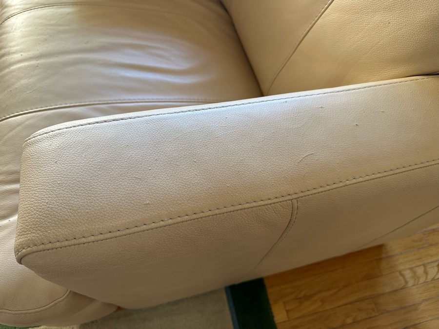 Pair Of Italian Leather Armchairs [Photo 23]