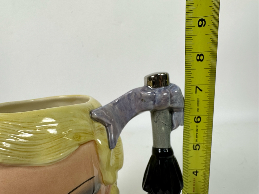 Royal Doulton The Celebrity Collection Character Jug Of Mae West 1982 D 6688 7.5H [Photo 11]