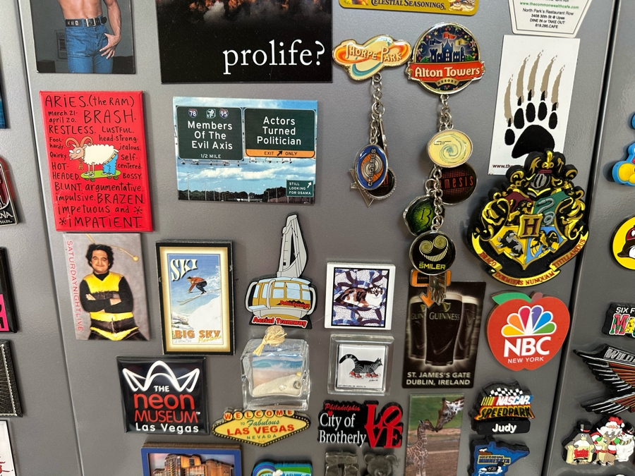 Huge Collection Of Amusement Theme Park / Theatre / Destination Magnets With Three Wall Magnet Boards 14.5 X 31 Each [Photo 10]