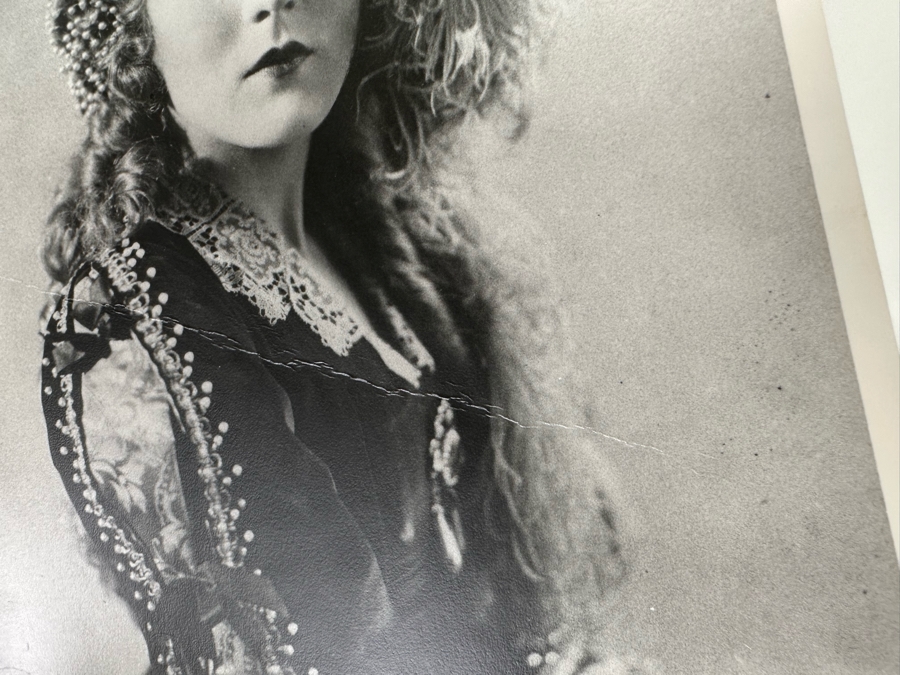 Hand Signed Mary Pickford Vintage Photograph 3.5 X 5 And 8 X 10 Mary Pickford Photograph [Photo 9]