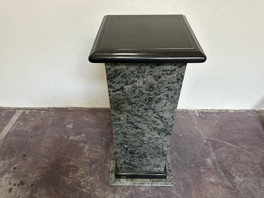 Marble Pedestal Stand 15W x 15D x 37H [Photo 4]