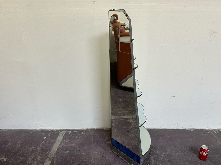 Art Deco Mirrored Corner Etagere Display Shelving [Photo 11]