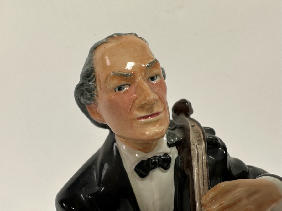 Vintage 1959 Royal Doulton The 'Cellist Figurine HN2226 8H [Photo 7]