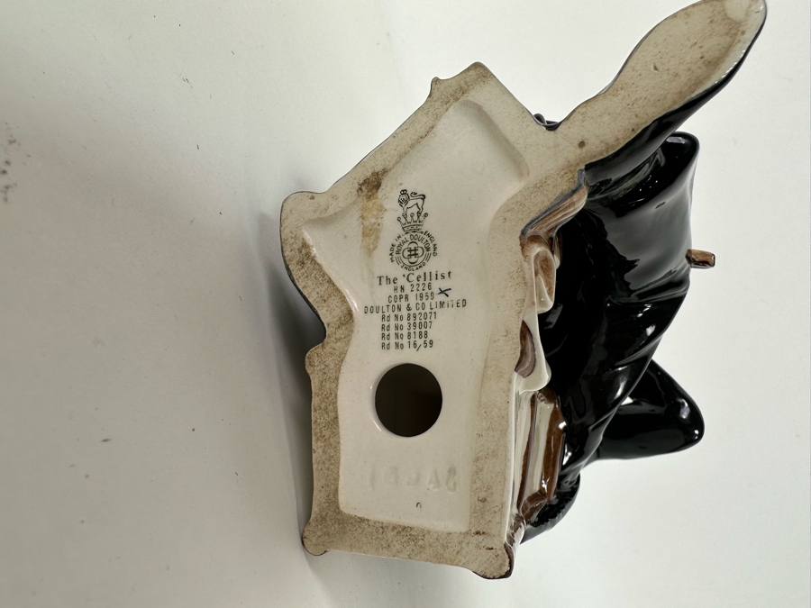 Vintage 1959 Royal Doulton The 'Cellist Figurine HN2226 8H [Photo 10]