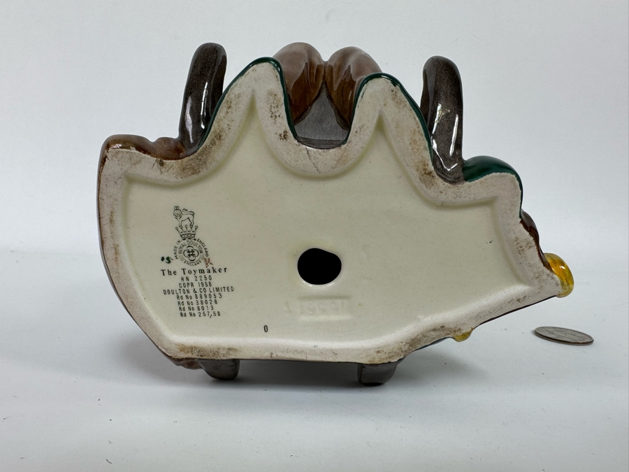 Vintage 1958 Royal Doulton The Toymaker Figurine HN2250 6.5H [Photo 11]