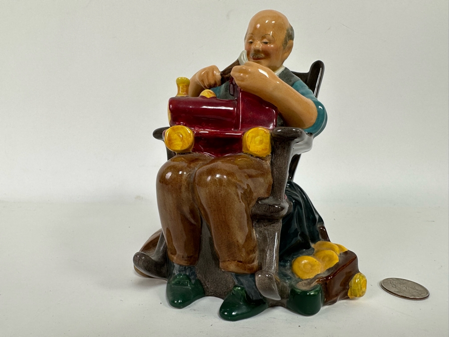Vintage 1958 Royal Doulton The Toymaker Figurine HN2250 6.5H [Photo 9]