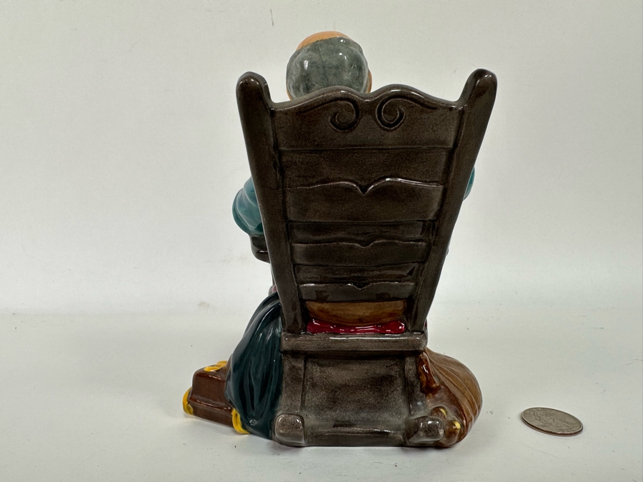 Vintage 1958 Royal Doulton The Toymaker Figurine HN2250 6.5H [Photo 6]